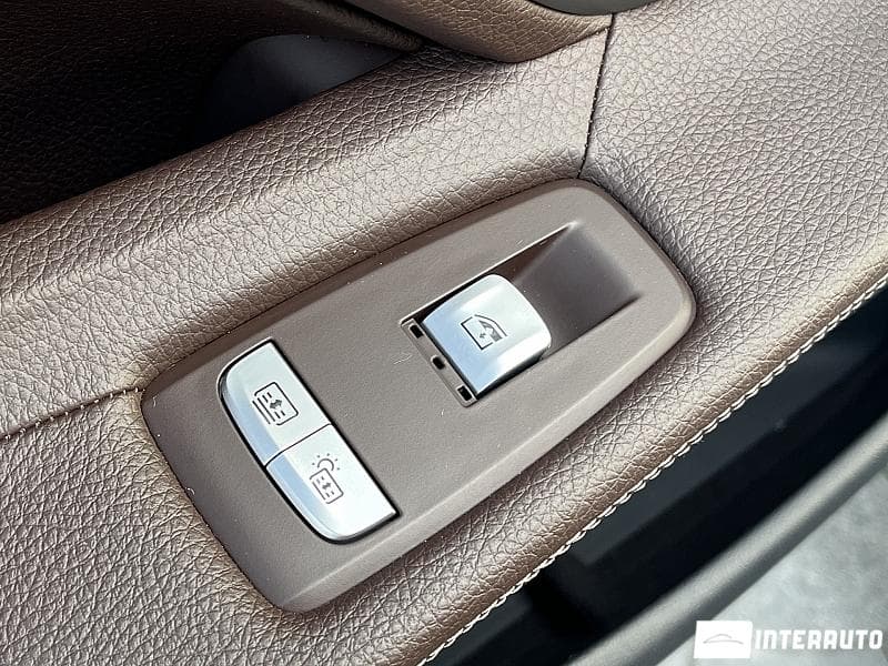 2019 BMW 740 — Miniatură 18