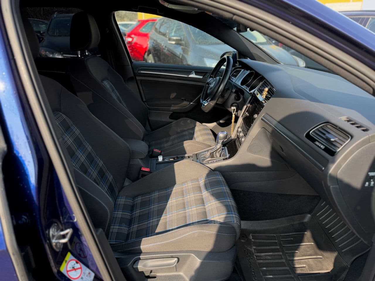 2018 Volkswagen Golf GTE — Miniatură 15