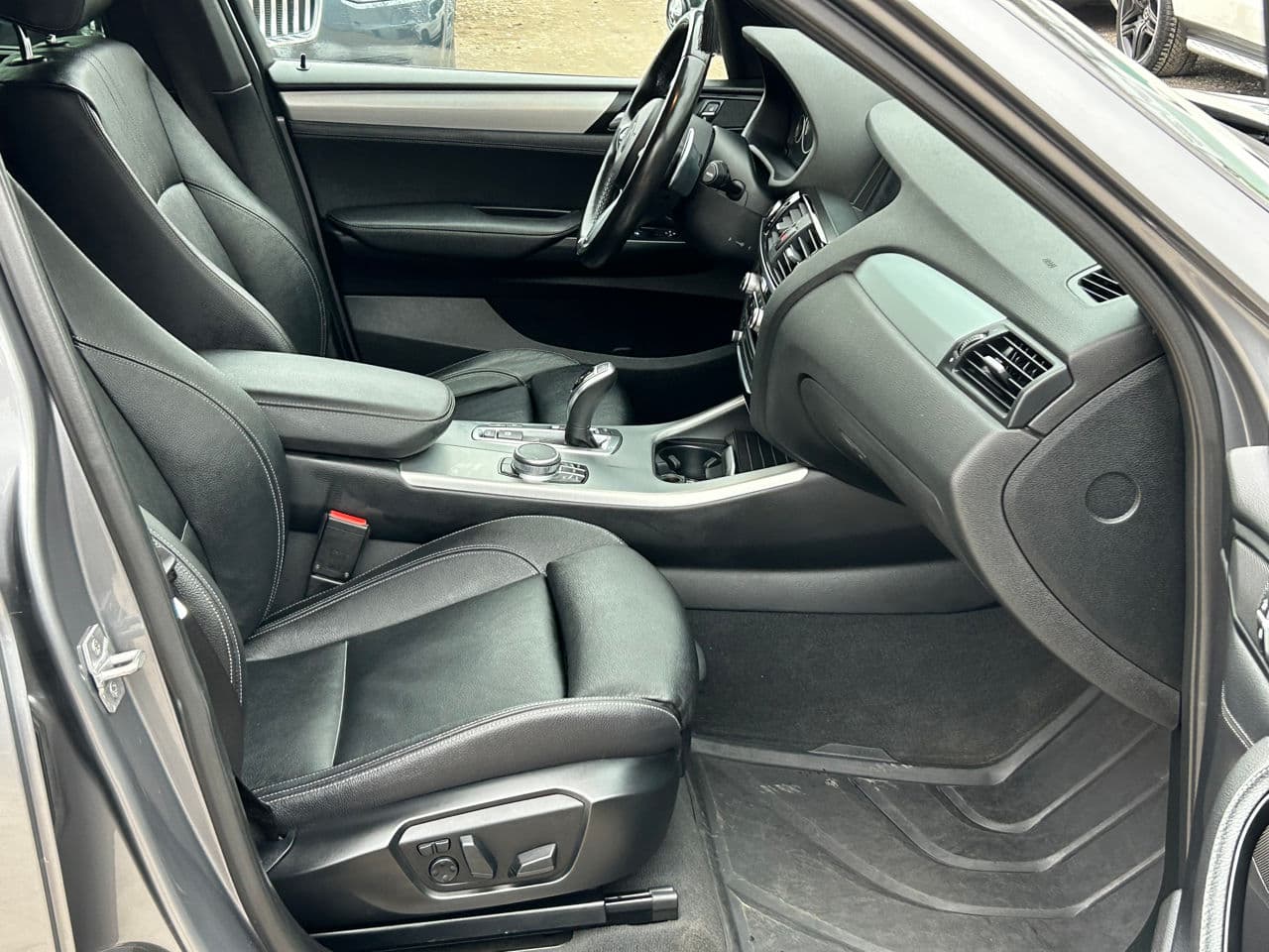BMW X3 2.8i 2016 — Миниатюра 14