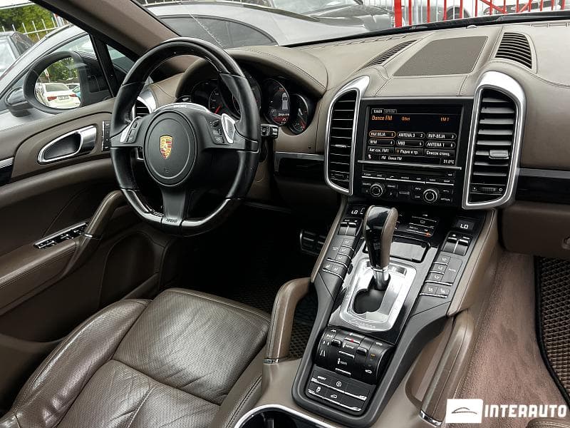 2010 Porsche Cayenne — Miniatură 11