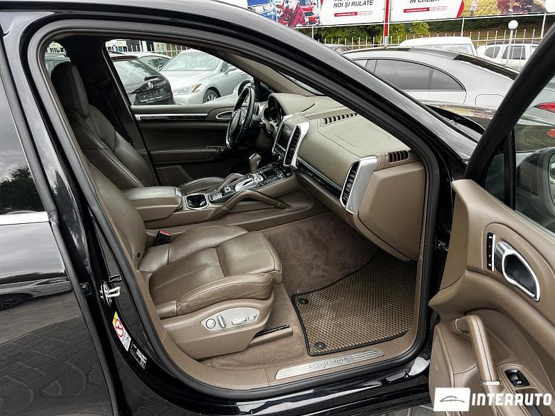2010 Porsche Cayenne — Miniatură 7