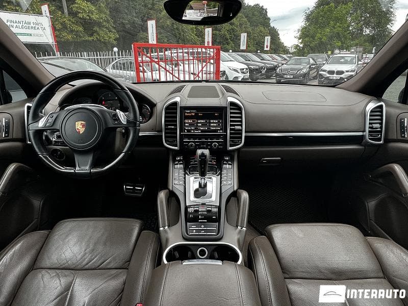 2010 Porsche Cayenne — Miniatură 10