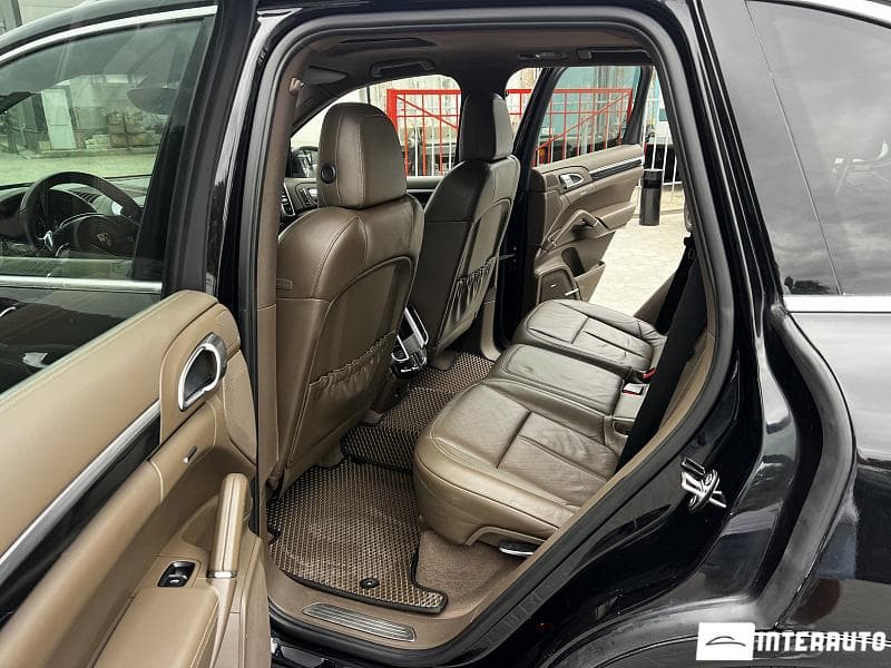 2010 Porsche Cayenne — Miniatură 6