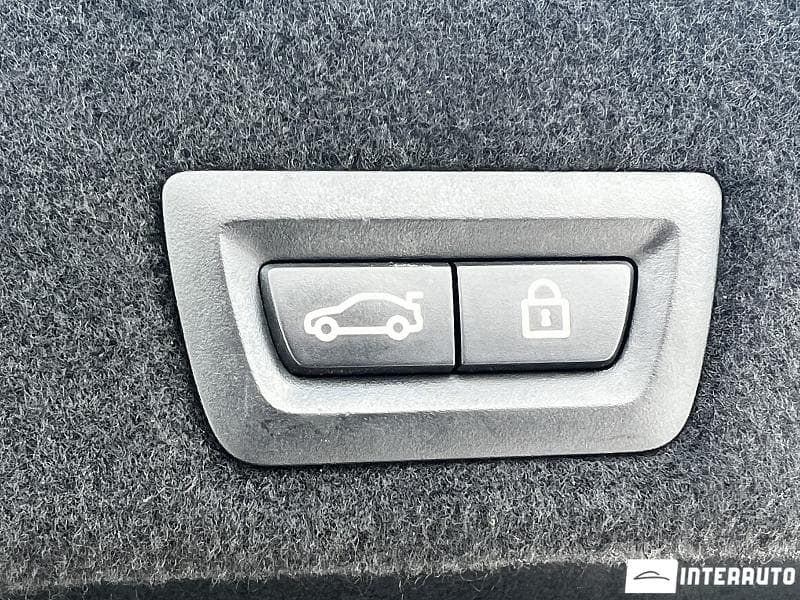 2016 BMW 740e — Miniatură 26
