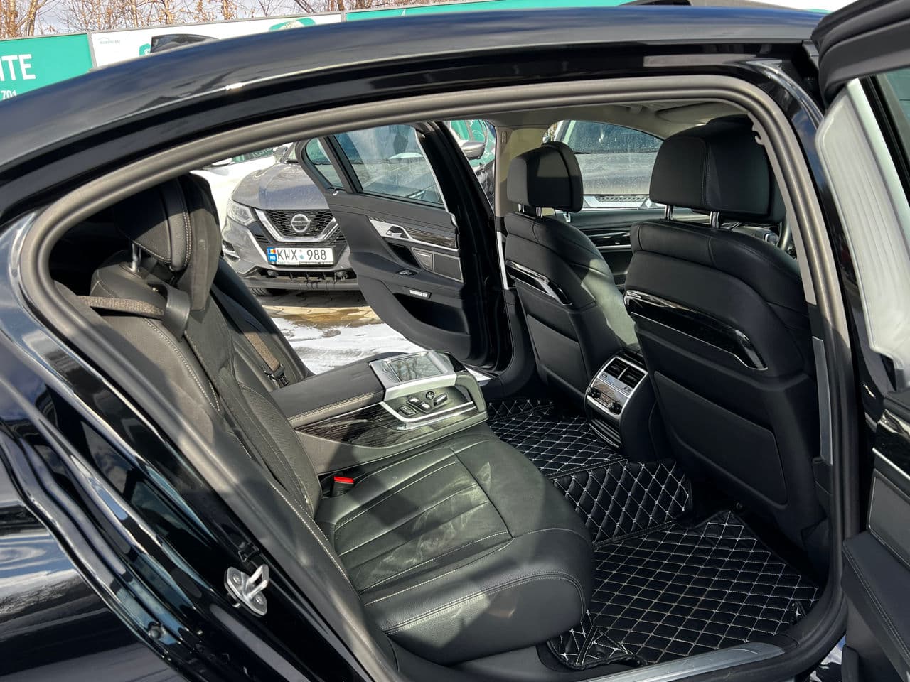 2016 BMW 740e — Miniatură 21