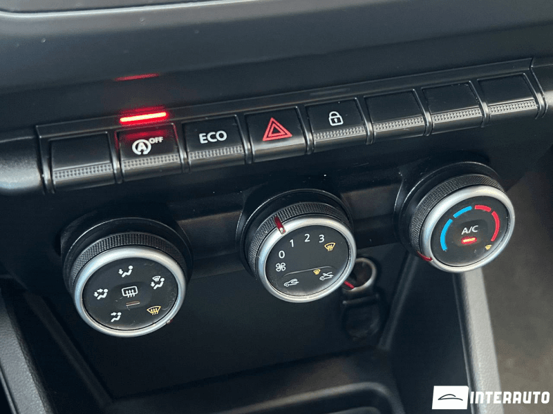 Dacia Duster 2018 — Миниатюра 13