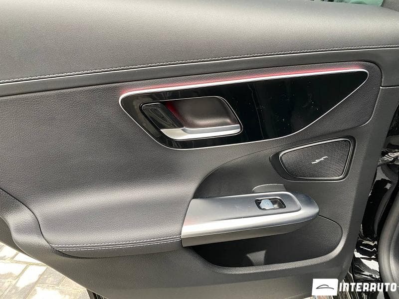 2023 Mercedes C 300e — Miniatură 21