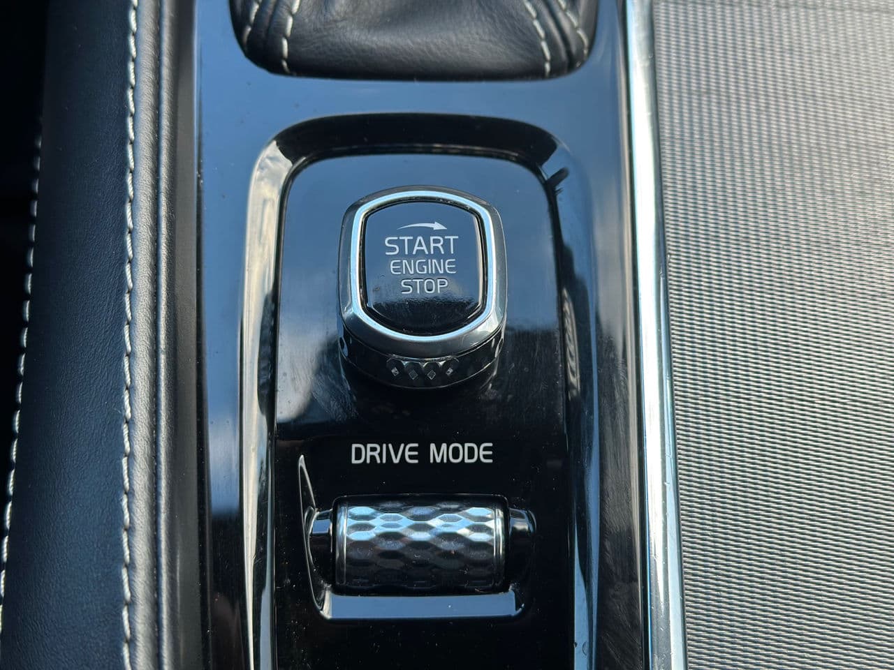 2017 Volvo XC 90 — Miniatură 18