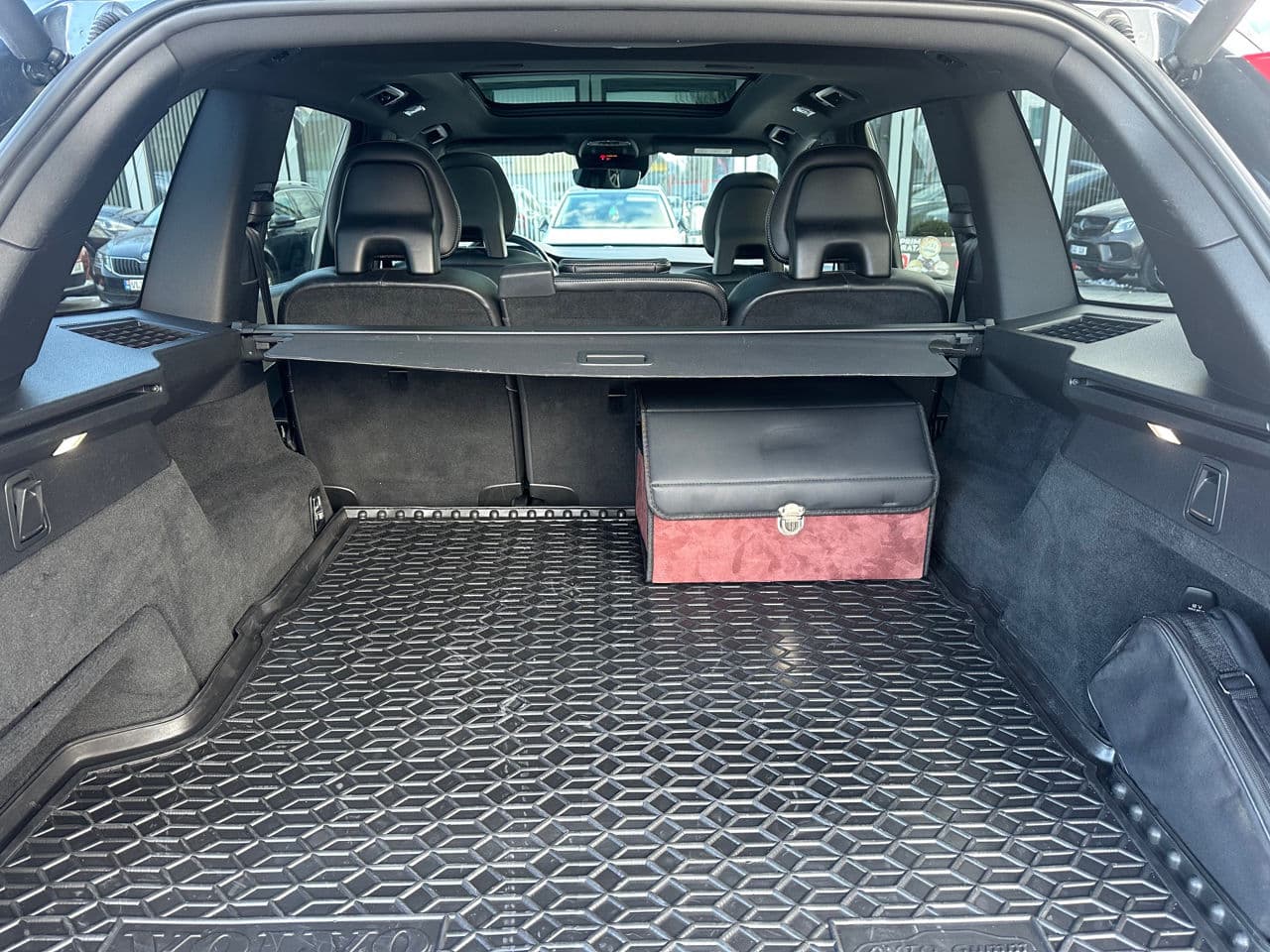2017 Volvo XC 90 — Miniatură 23
