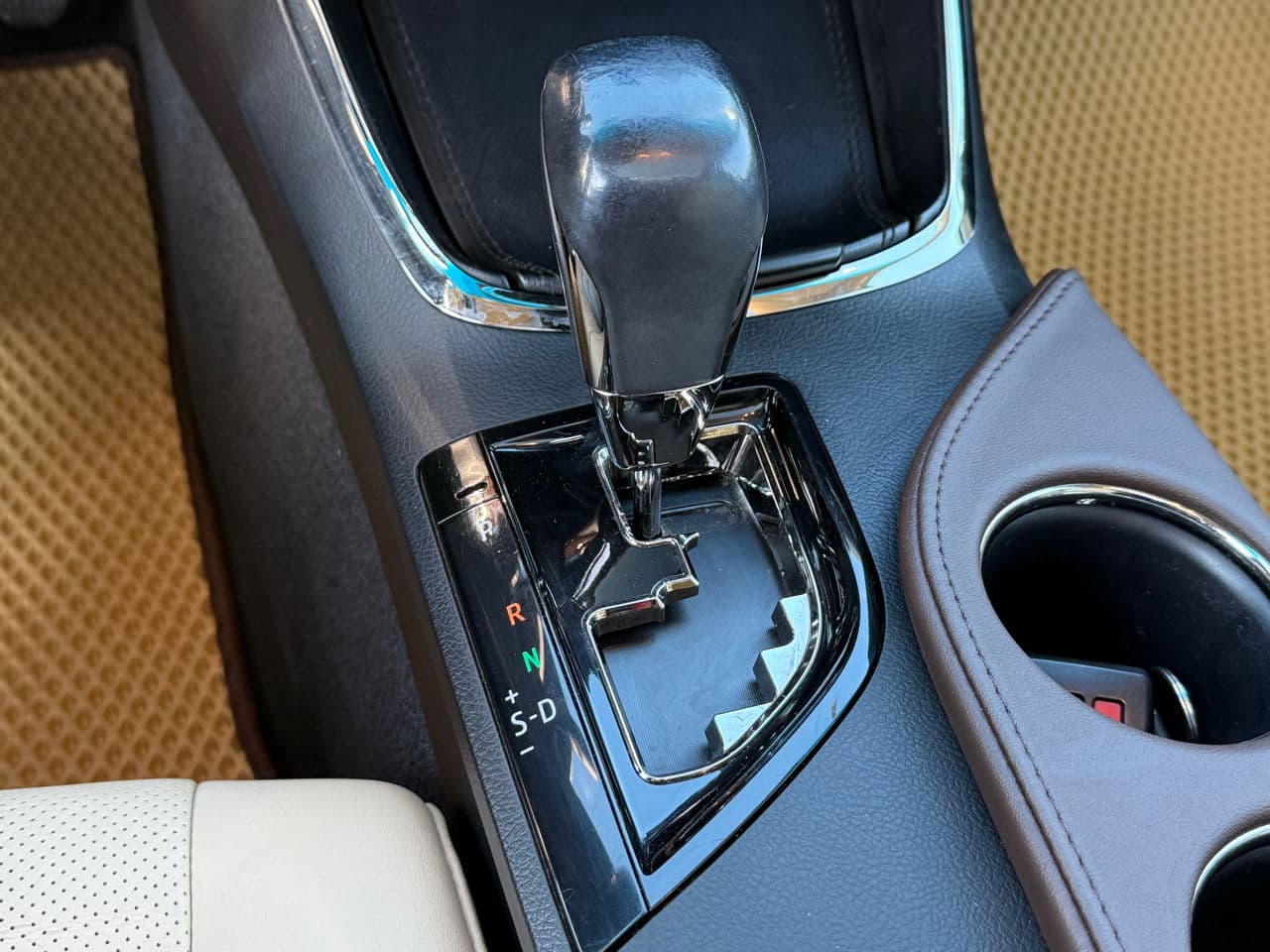 2015 Toyota Avalon — Miniatură 11