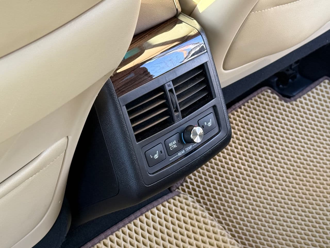 2015 Toyota Avalon — Miniatură 19