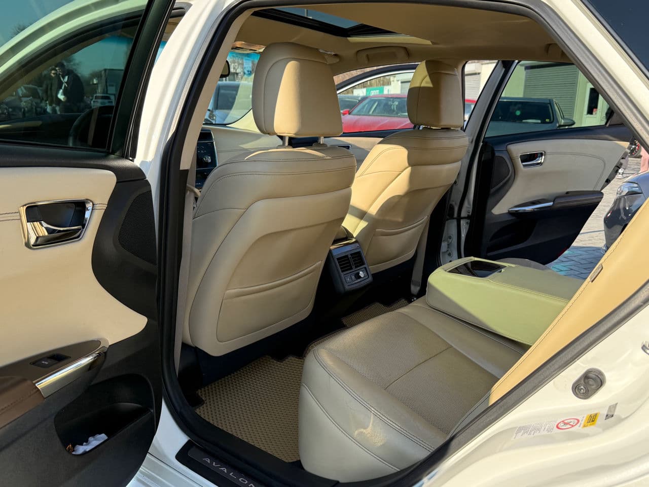 2015 Toyota Avalon — Miniatură 22
