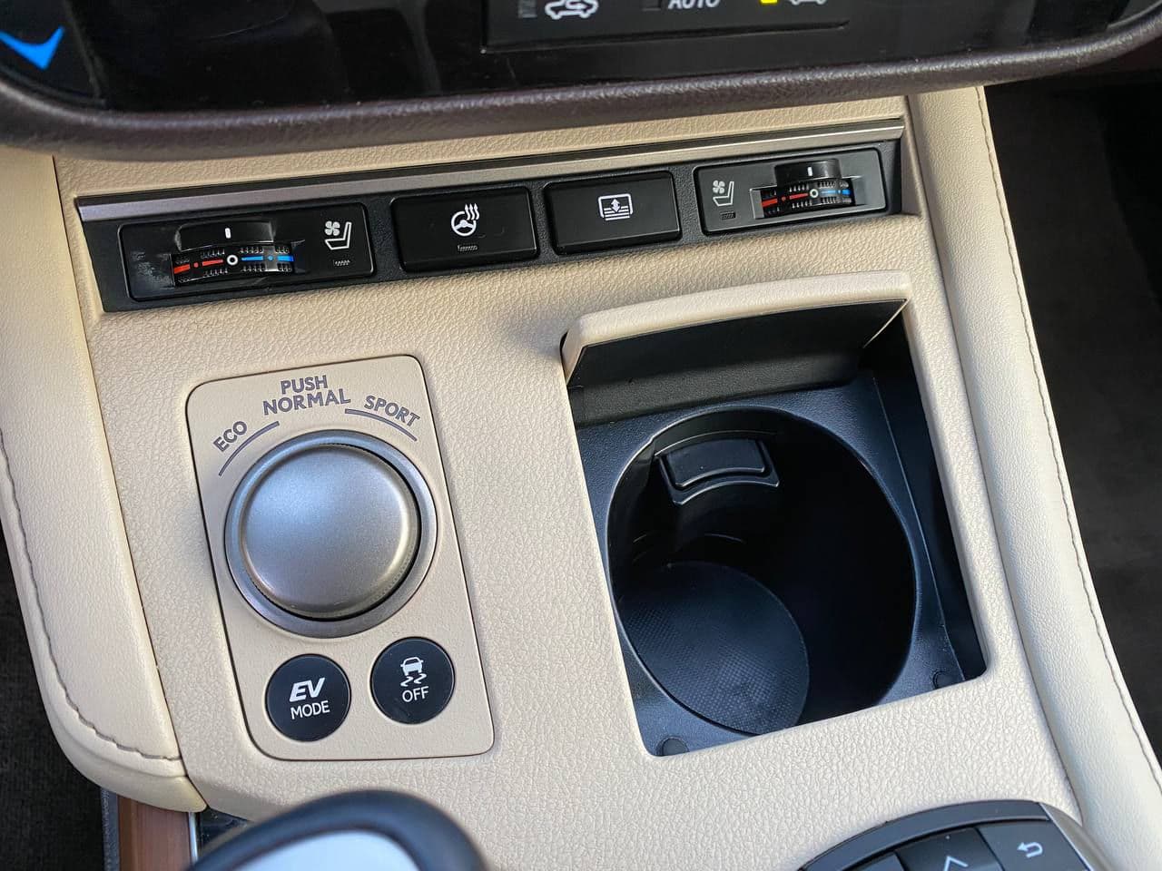 2017 Lexus ES 300h — Miniatură 13