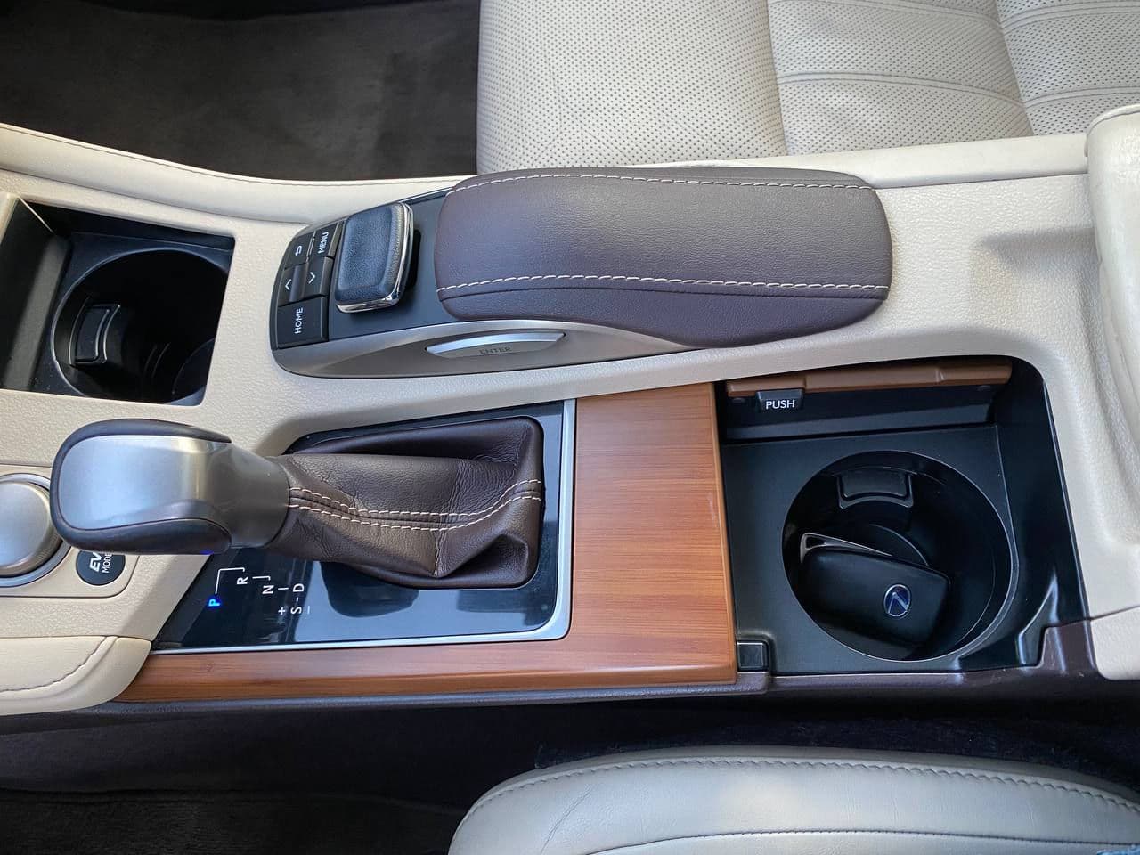 2017 Lexus ES 300h — Miniatură 14