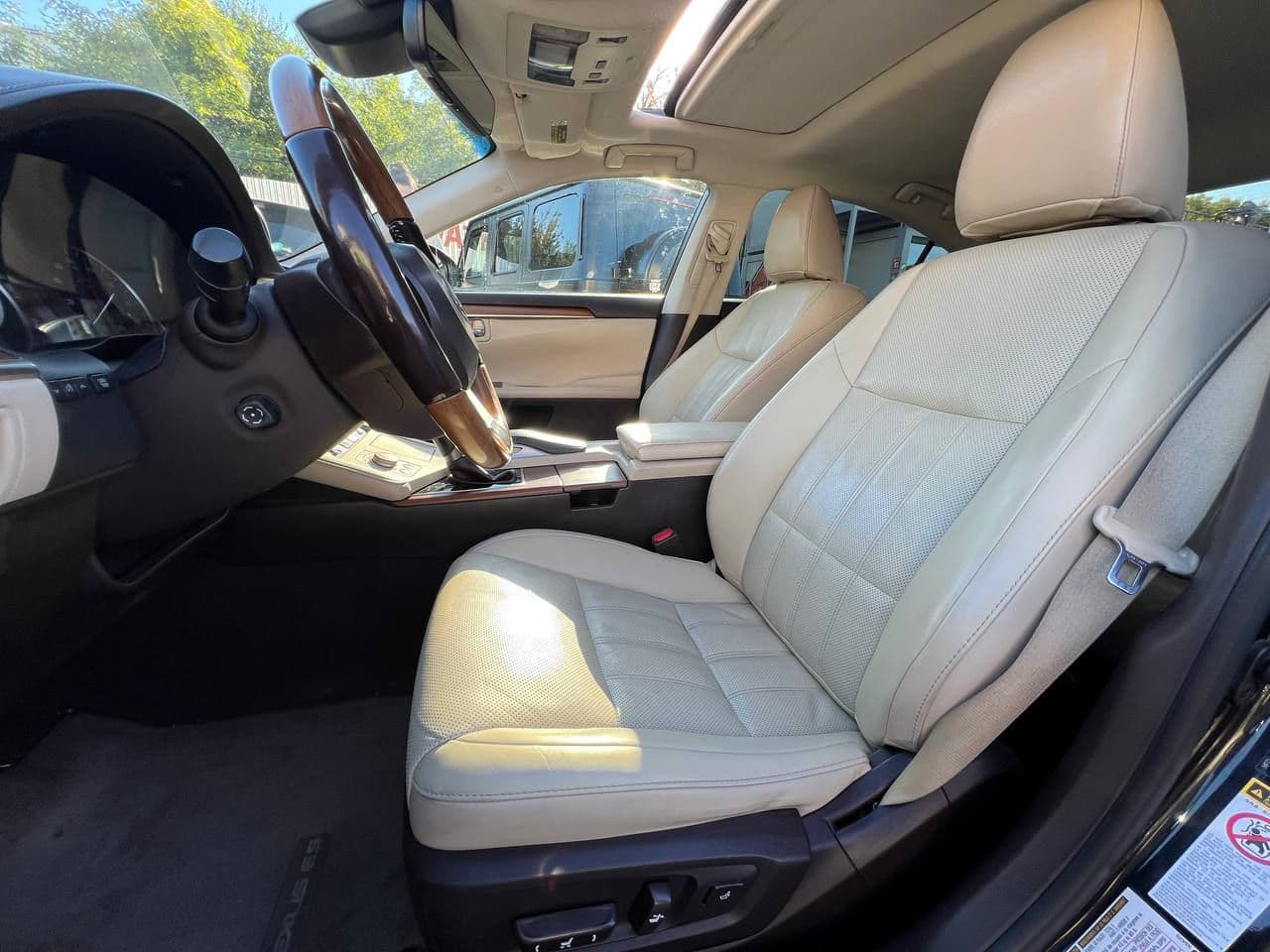 2017 Lexus ES 300h — Miniatură 5