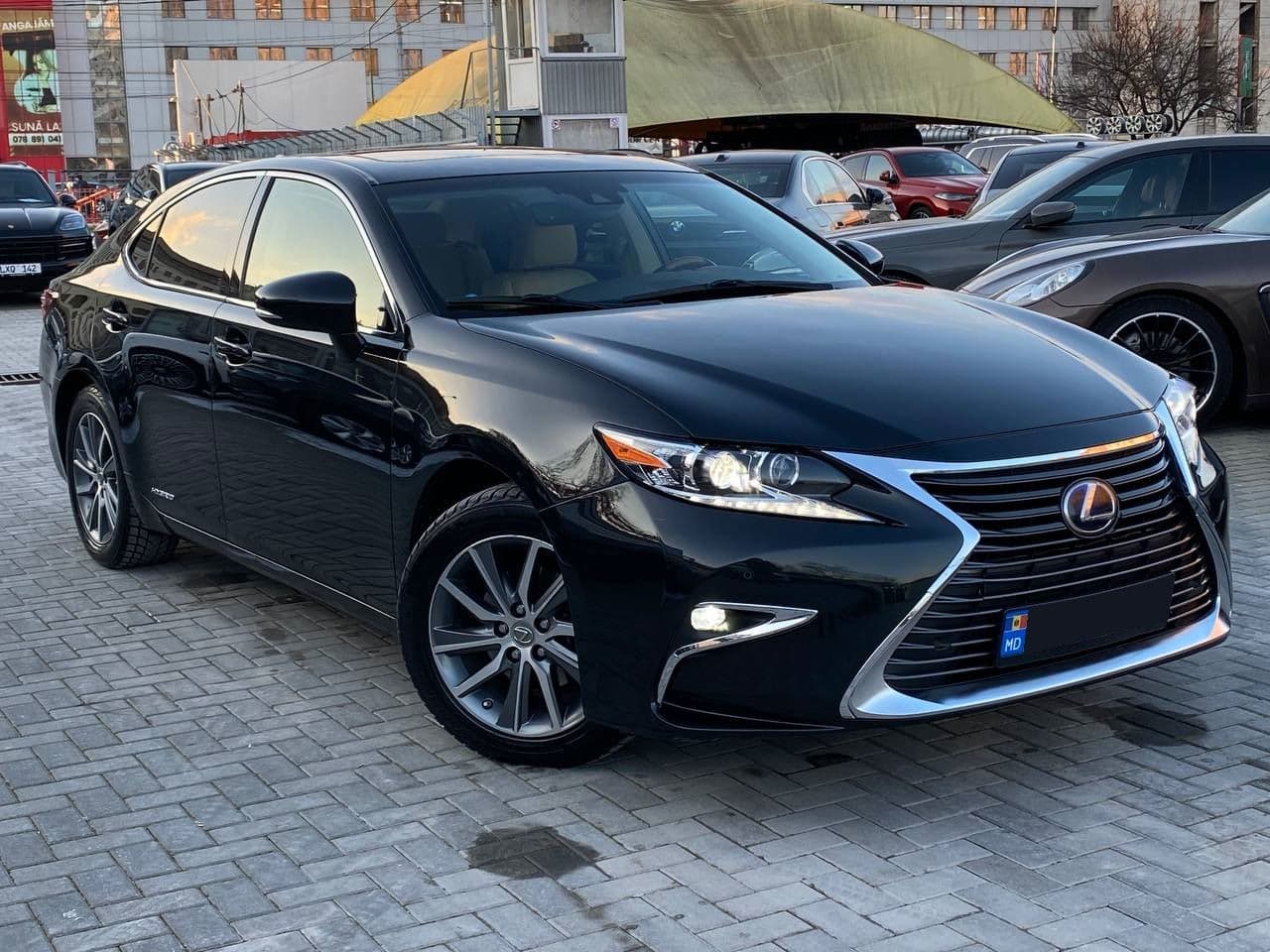 2017 Lexus ES 300h — Miniatură 3