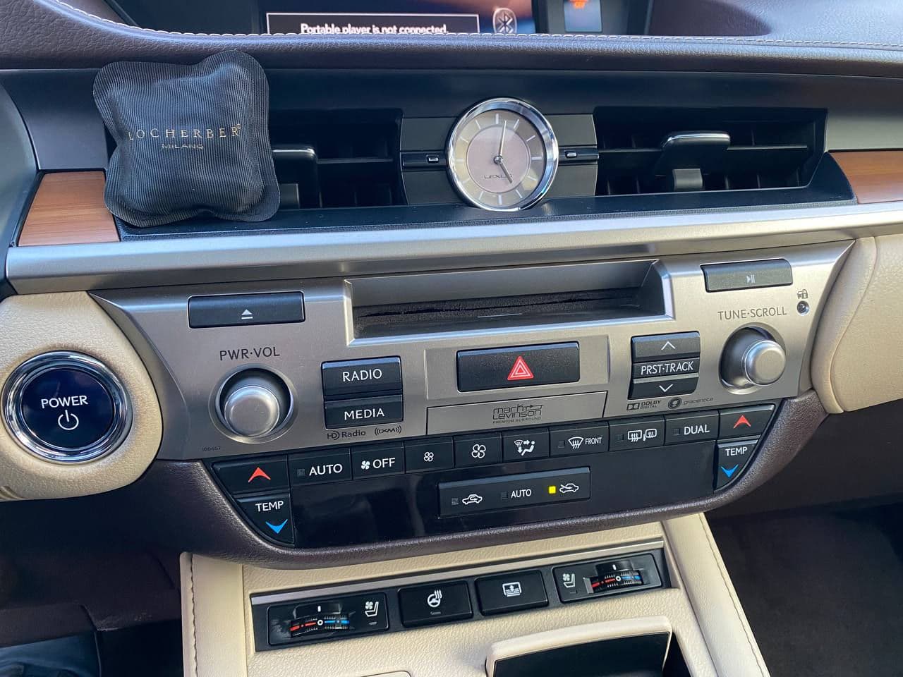 2017 Lexus ES 300h — Miniatură 12