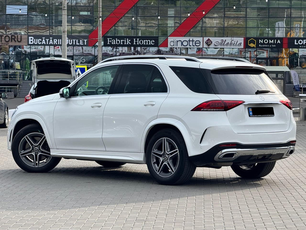 2020 Mercedes GLE 300d — Miniatură 4