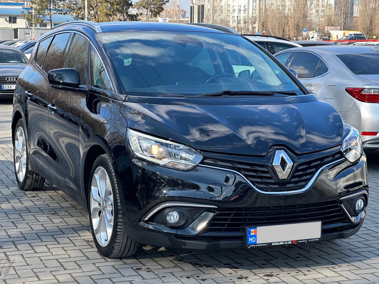 2018 Renault Grand Scenic — Miniatură 3