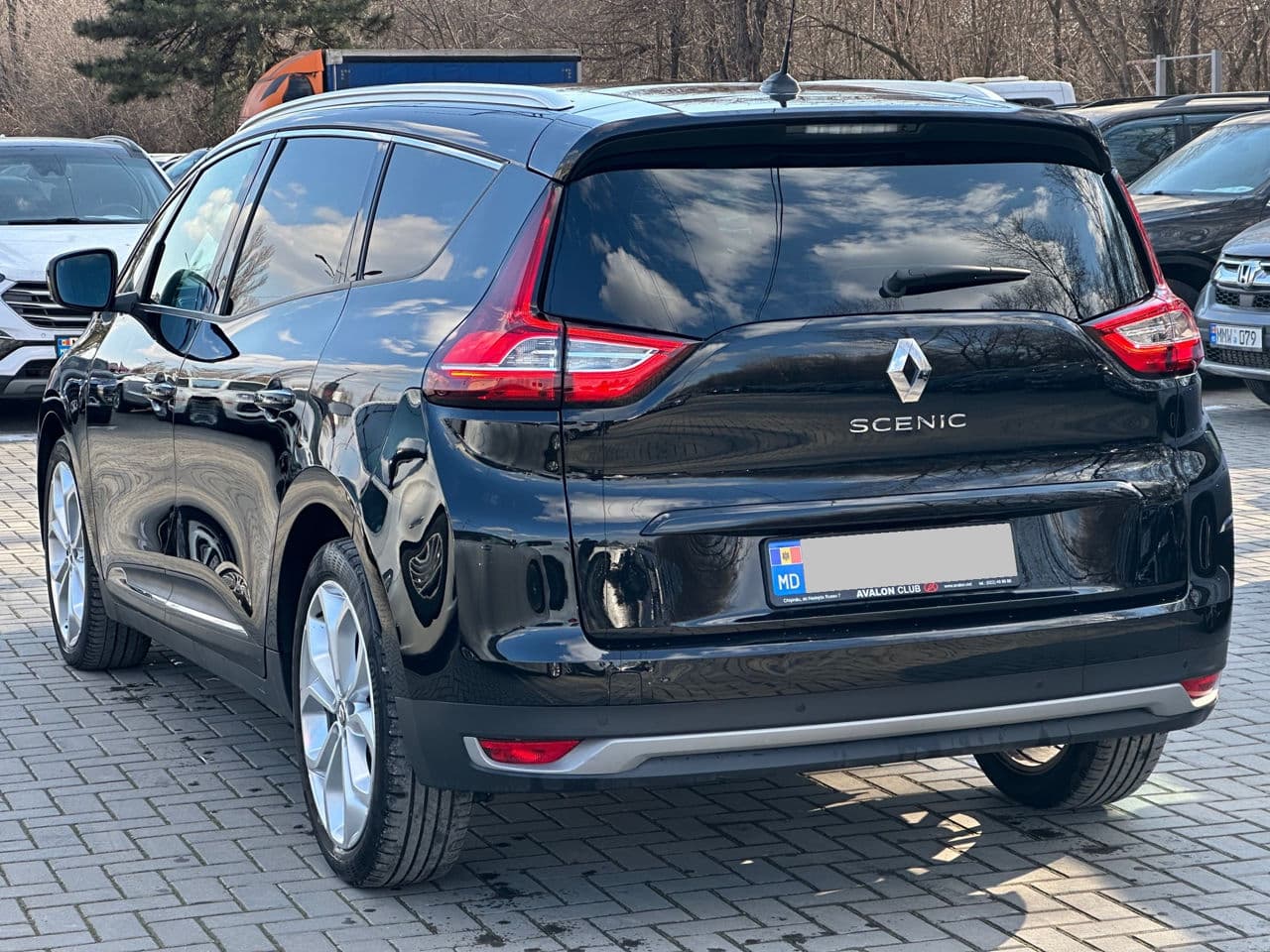 2018 Renault Grand Scenic — Miniatură 4