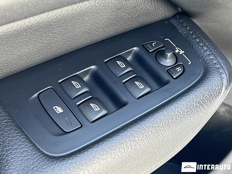Volvo XC 60 2018 — Миниатюра 18