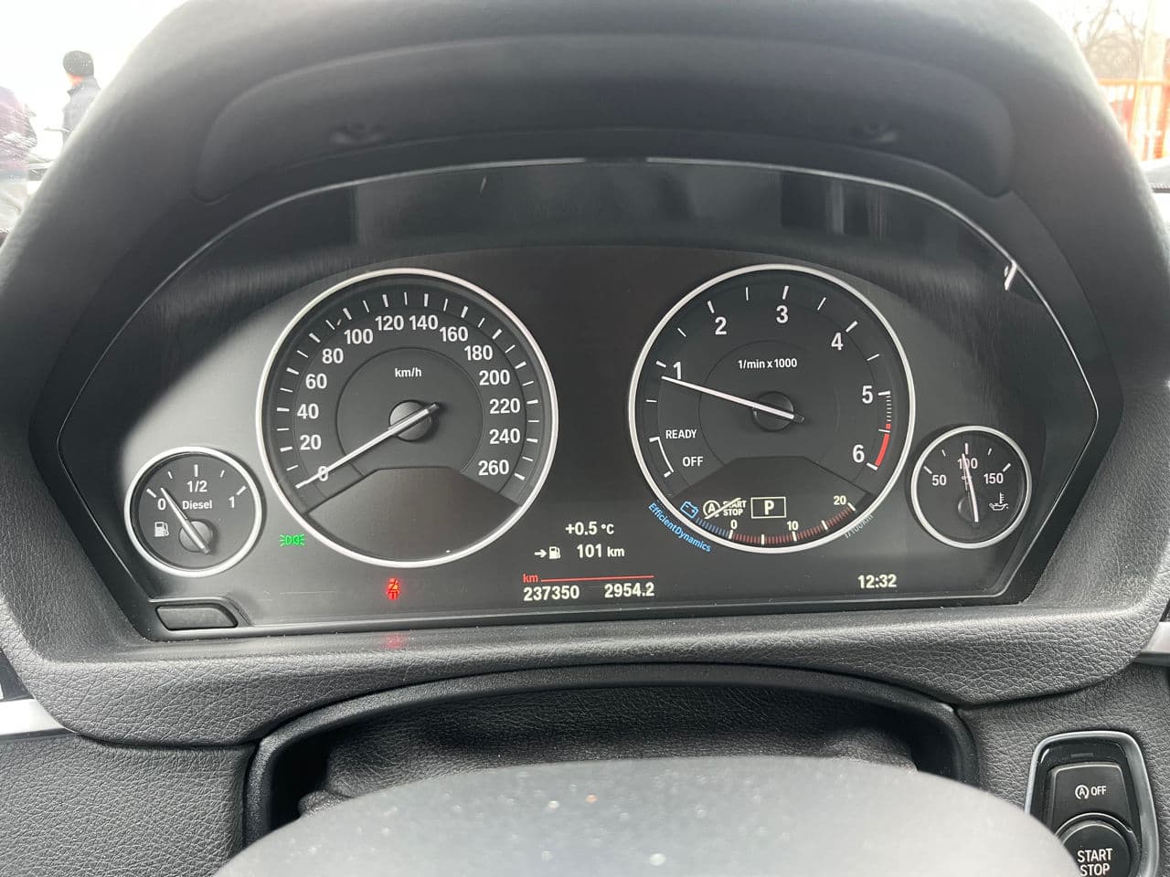 2017 BMW 318 — Miniatură 10