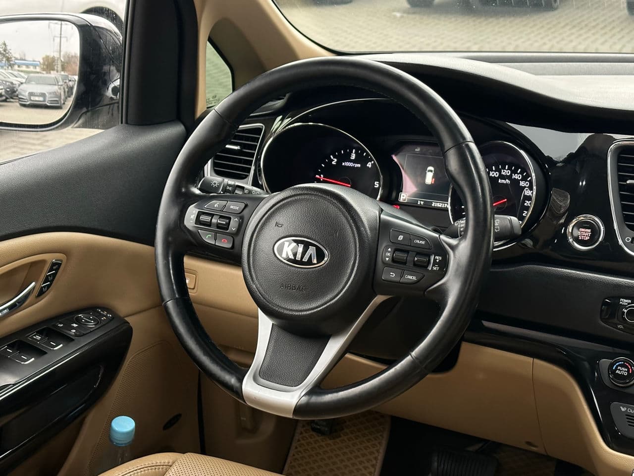 2015 Kia Carnival — Miniatură 13