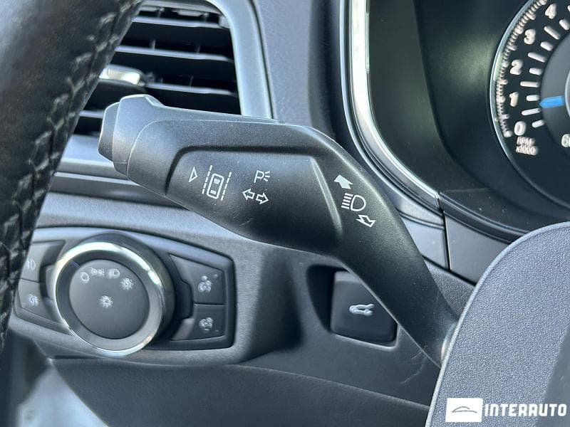 Ford Mondeo 2016 — Миниатюра 10