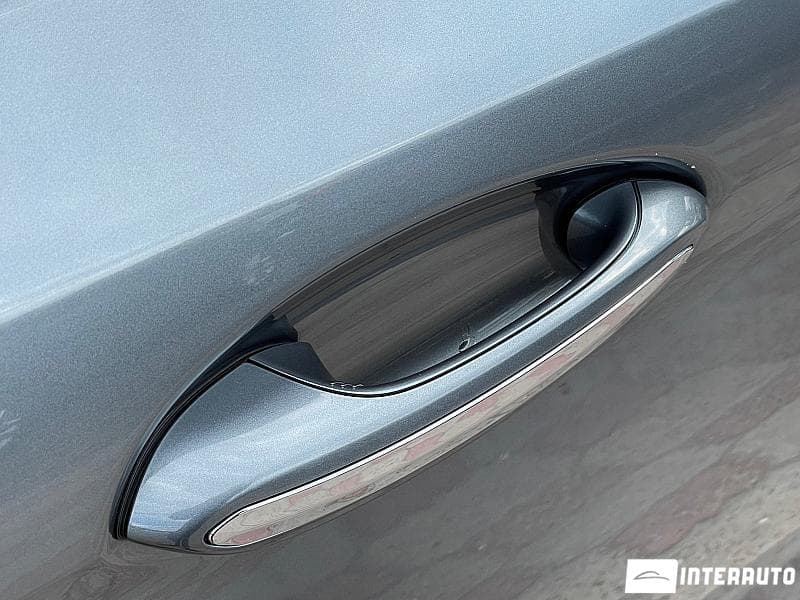 2017 BMW 530 — Miniatură 23