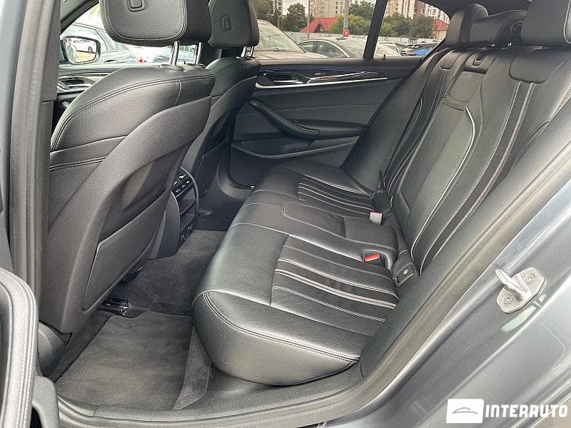 2017 BMW 530 — Miniatură 6