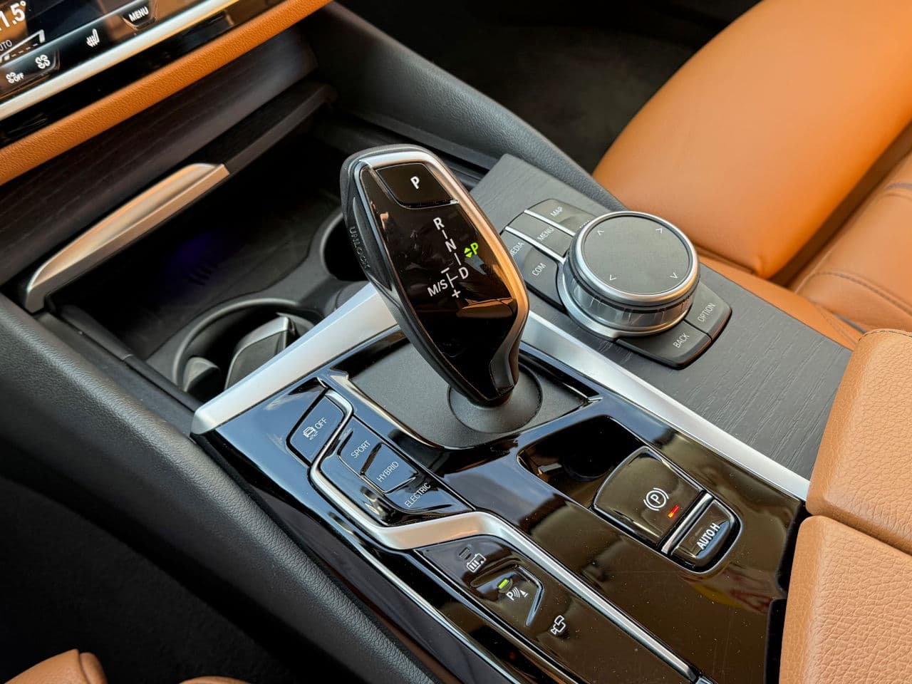 BMW 530e 2020 — Миниатюра 12