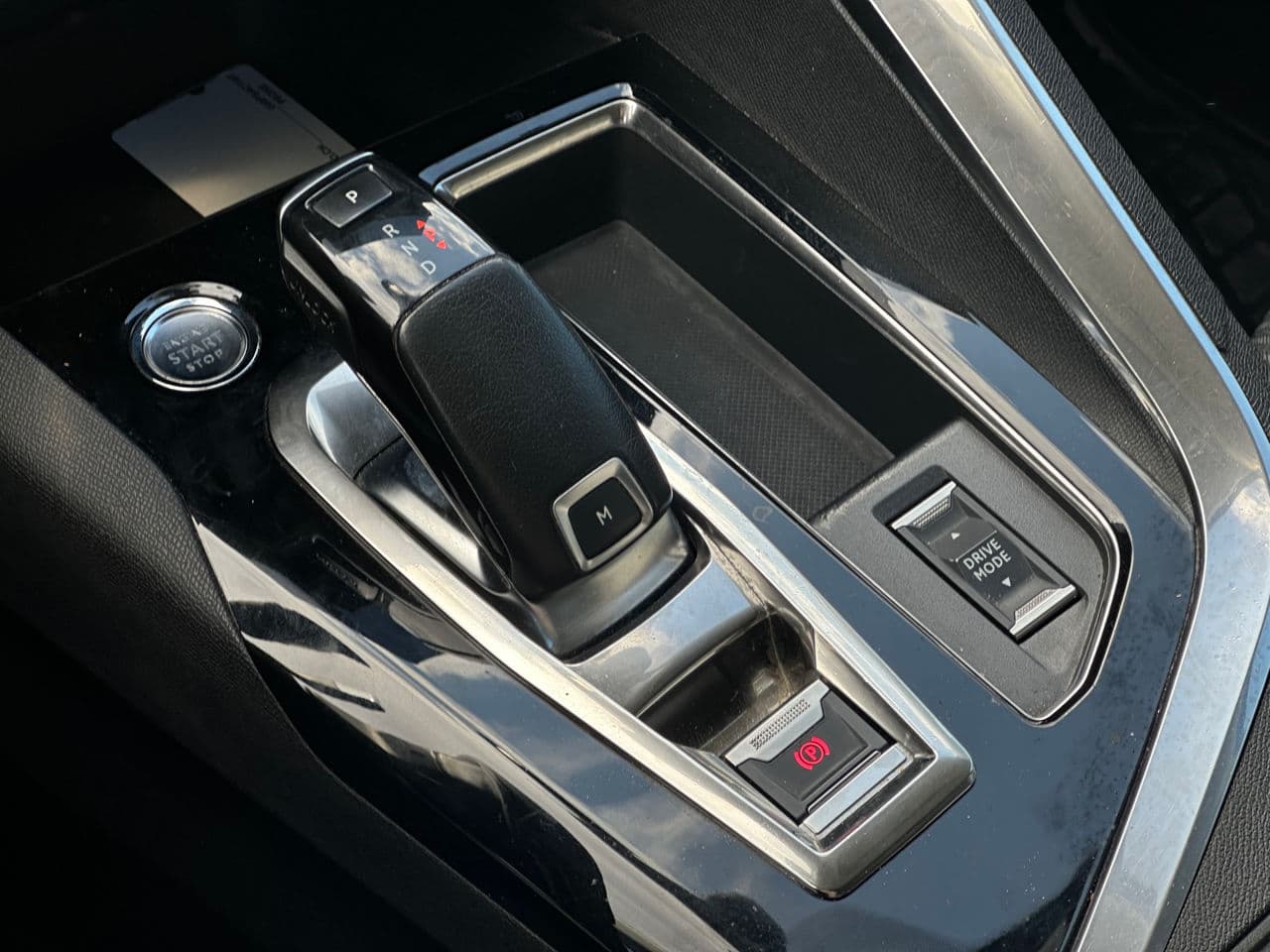 2021 Peugeot 3008 — Miniatură 13