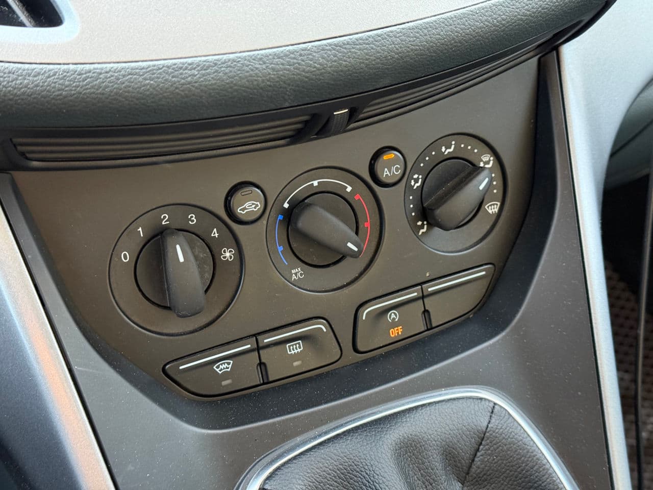 2014 Ford C-MAX — Miniatură 14