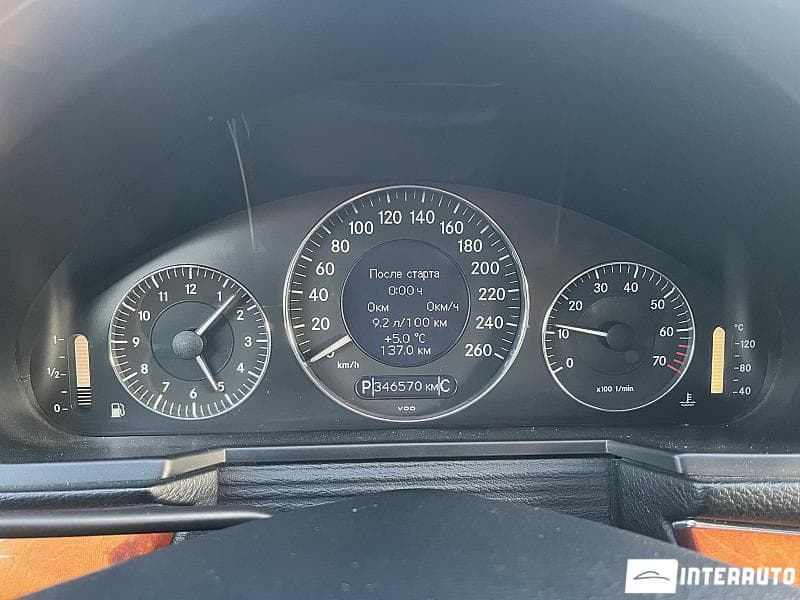 2008 Mercedes E 200 — Miniatură 10