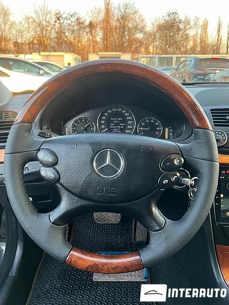 2008 Mercedes E 200 — Miniatură 9