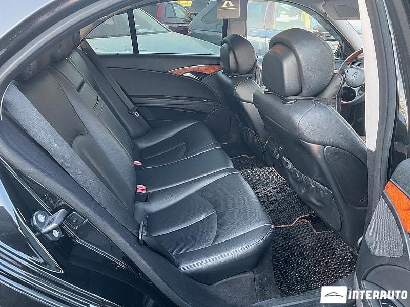2008 Mercedes E 200 — Miniatură 15