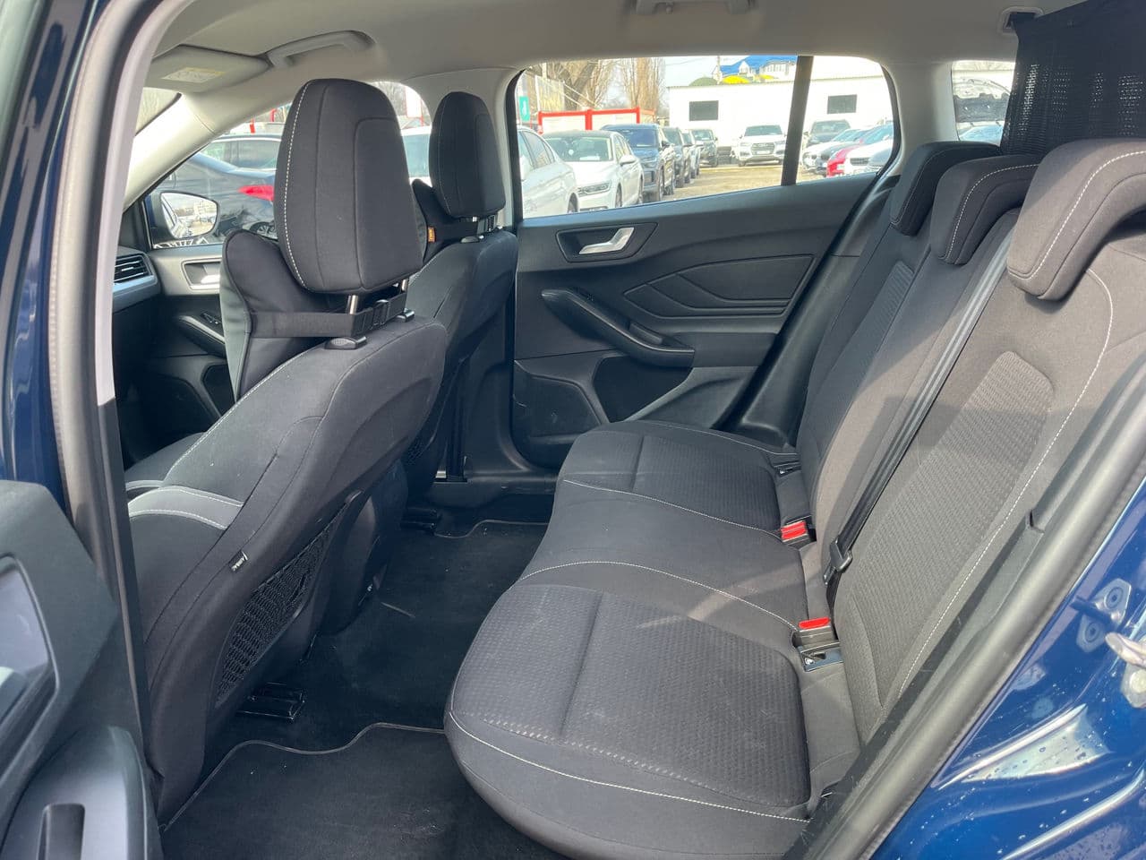 2018 Ford Focus — Miniatură 16
