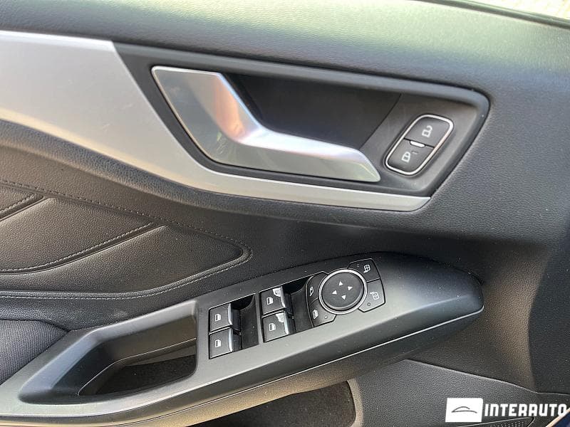 2018 Ford Focus — Miniatură 6