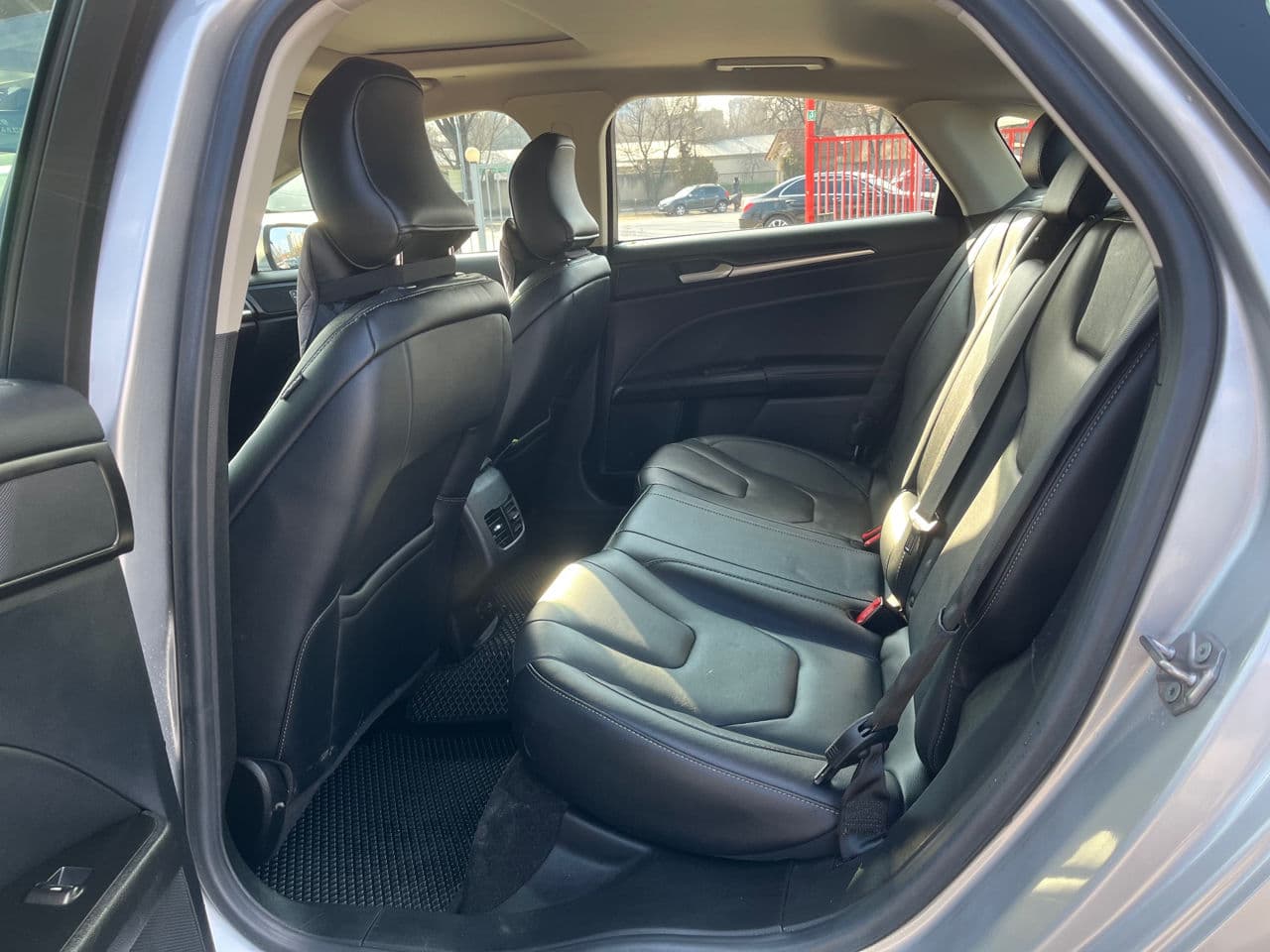 Ford Fusion 2019 — Миниатюра 6