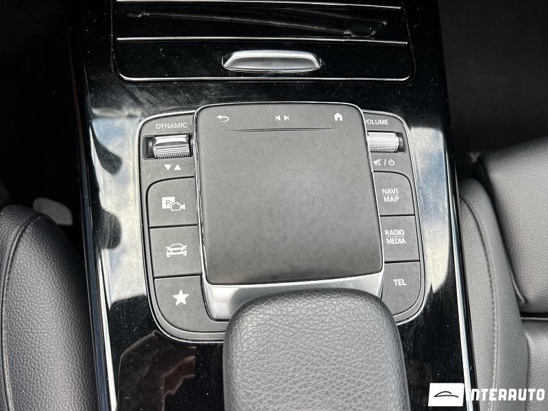 2020 Mercedes A 180 — Miniatură 14