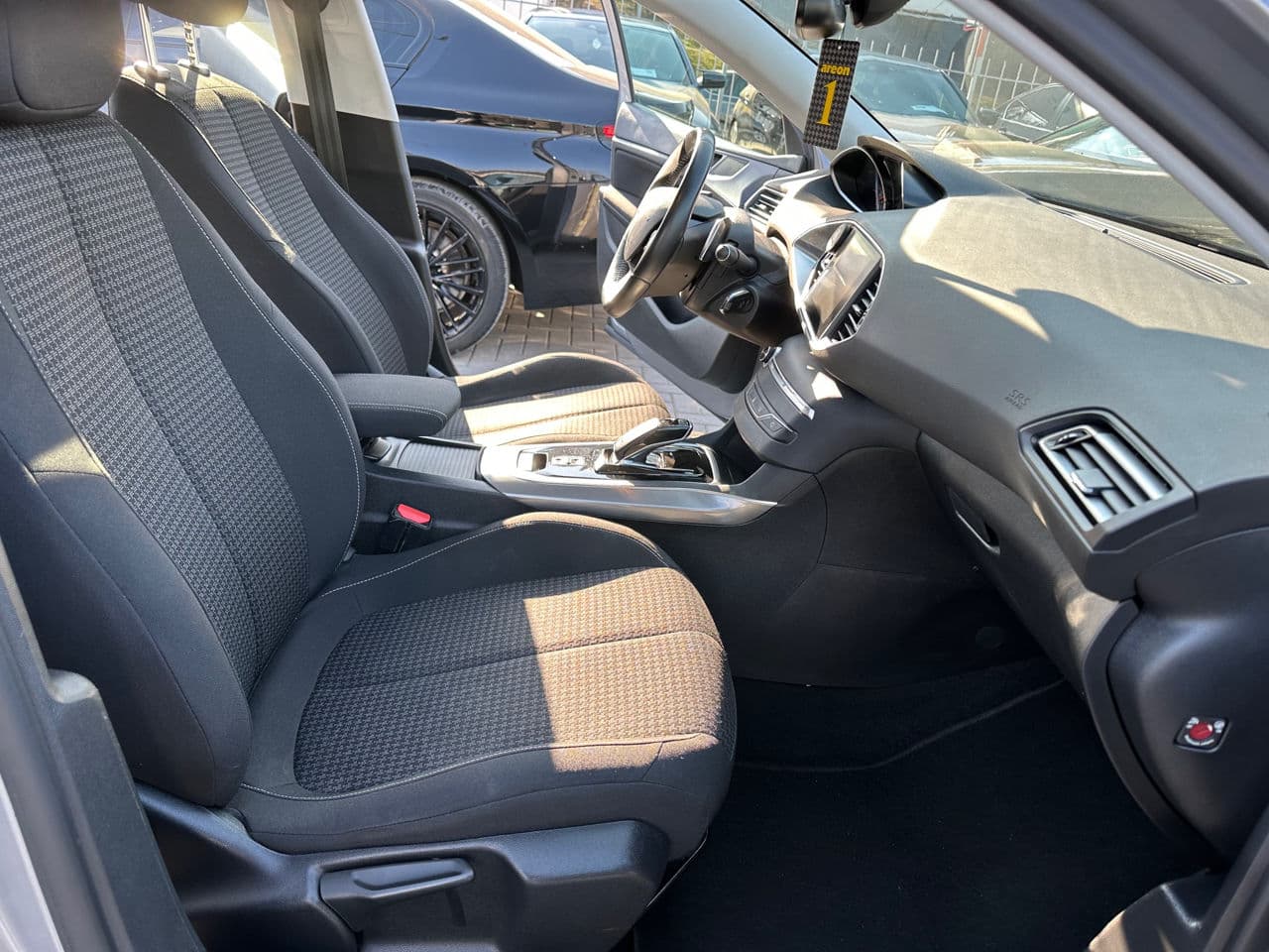 2020 Peugeot 308 — Miniatură 5
