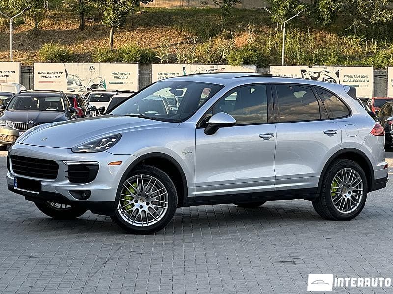 2014 Porsche Cayenne S Hybrid — Miniatură 2