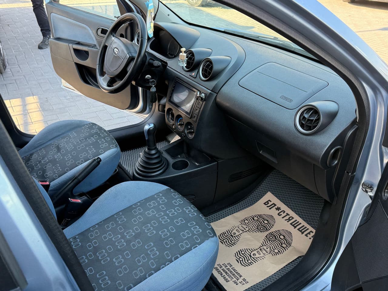 Ford Fiesta 2005 — Миниатюра 17
