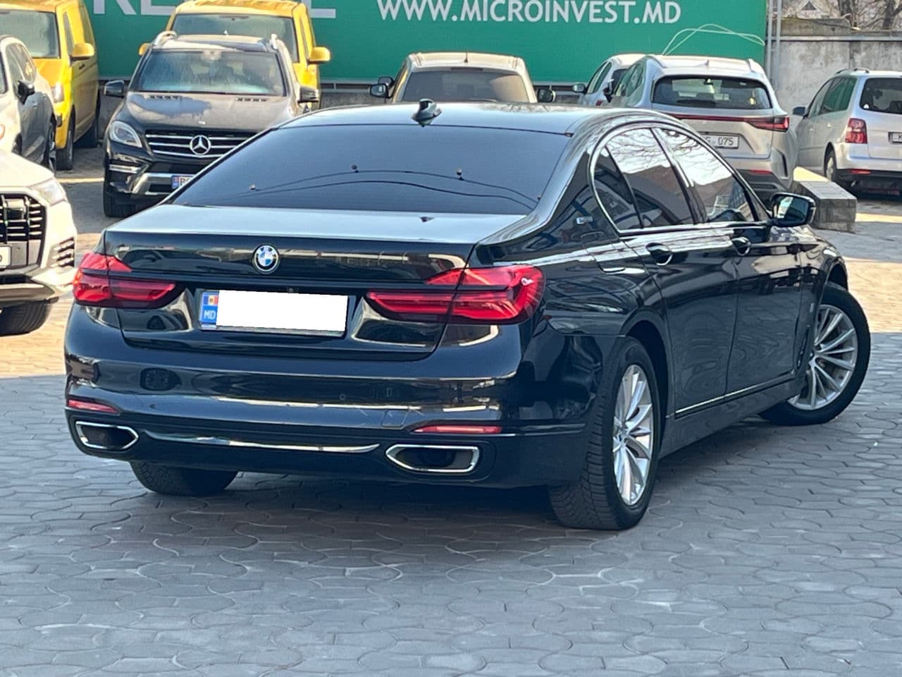 2016 BMW 740e — Miniatură 3