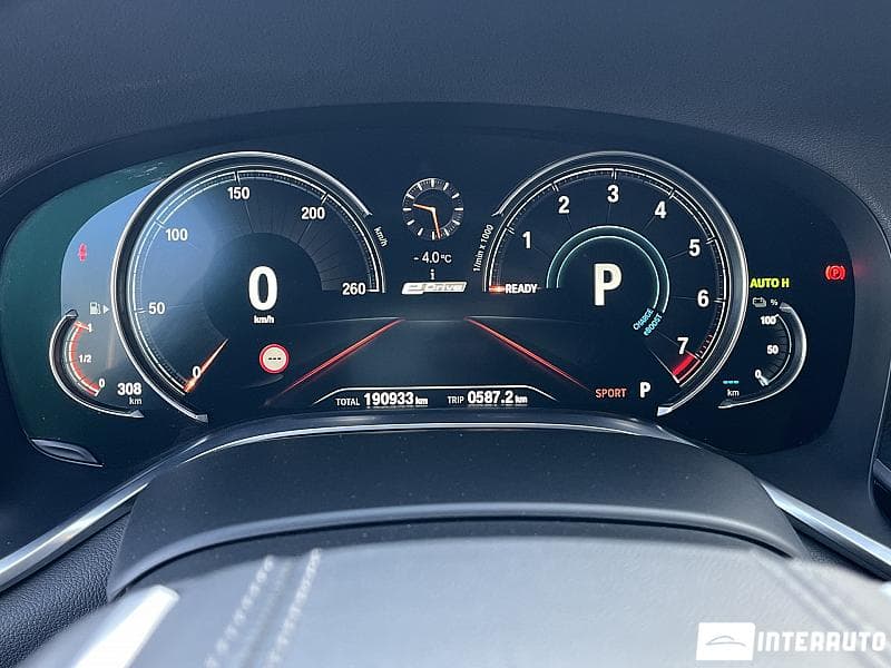 2016 BMW 740e — Miniatură 12