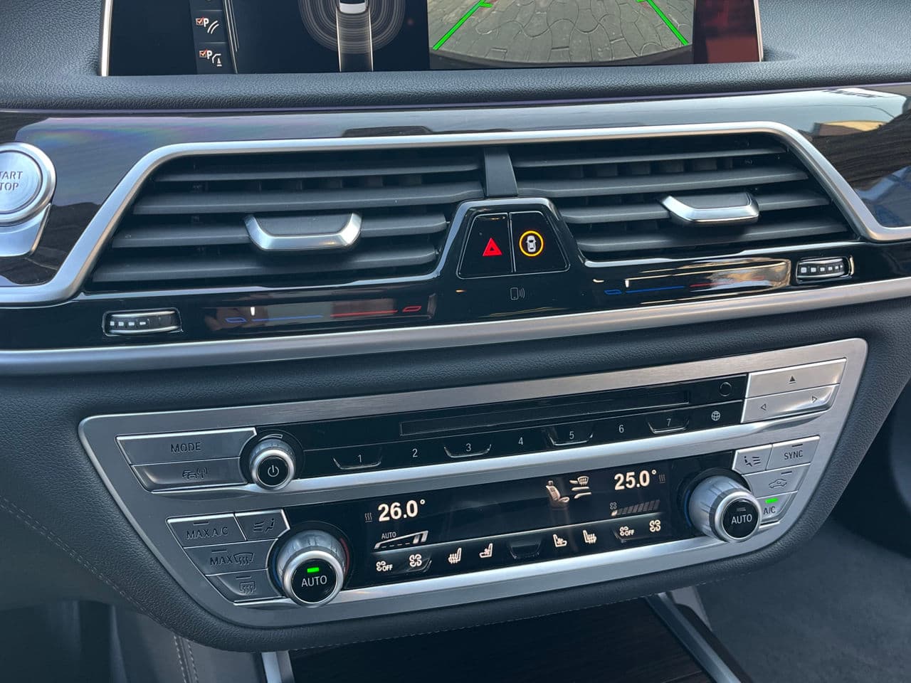 2016 BMW 740e — Miniatură 15