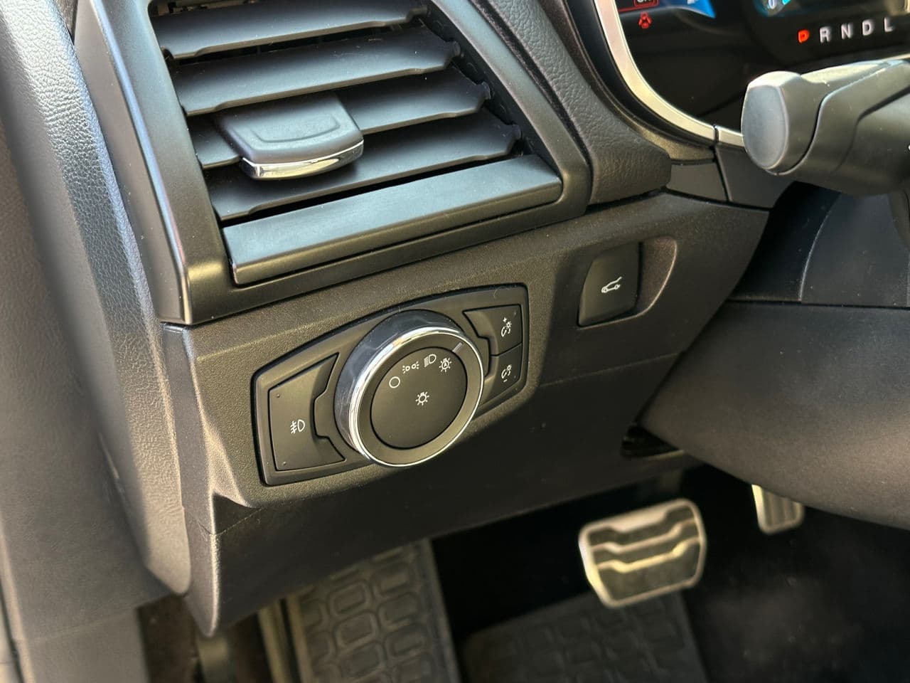 Ford Fusion 2017 — Миниатюра 8