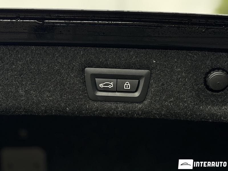 2022 BMW 530e — Miniatură 6