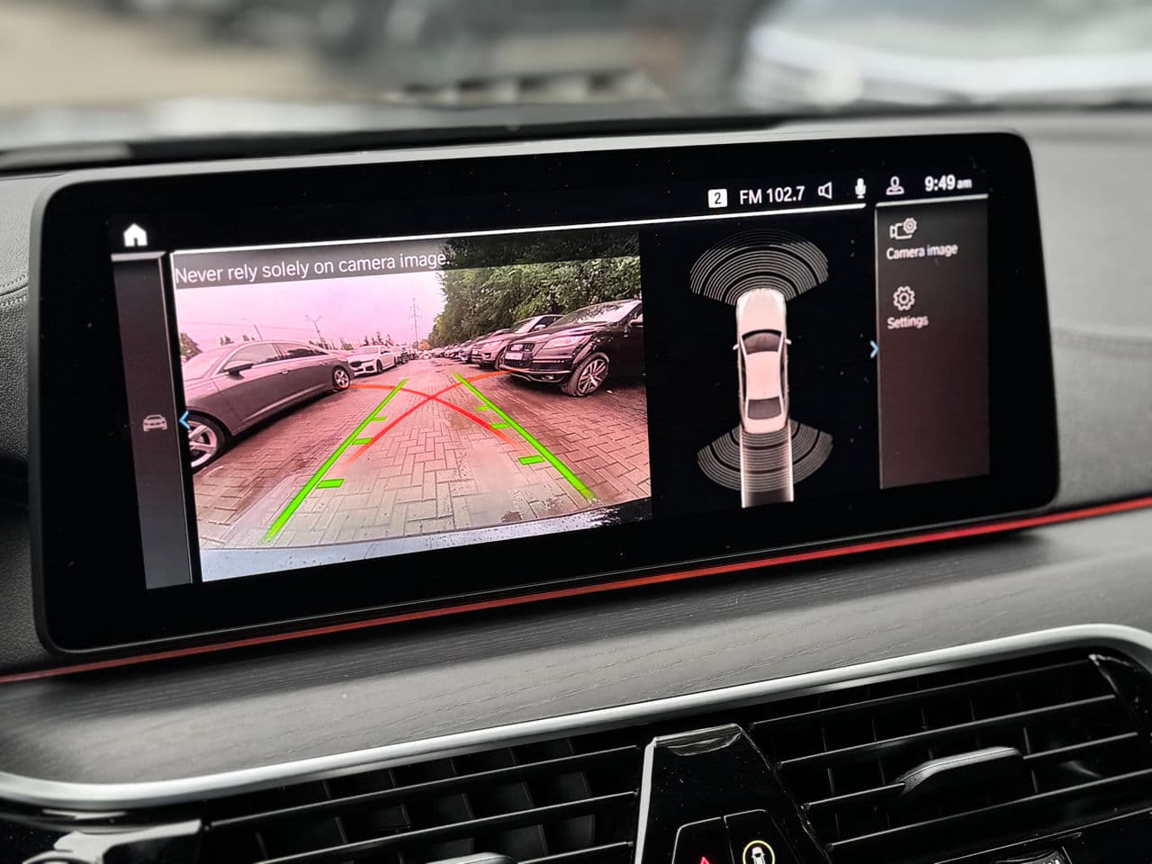 2022 BMW 530e — Miniatură 17