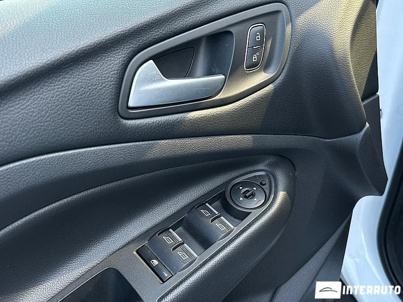 2019 Ford Kuga — Miniatură 6